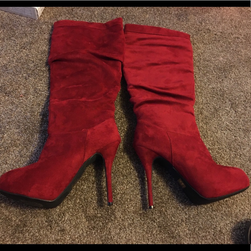 Red boots size 8 1/2